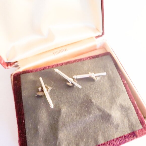 Vintage SWANK Onyx Jeweled Tuxedo Cufflinks and Studs - Picture 2 of 3